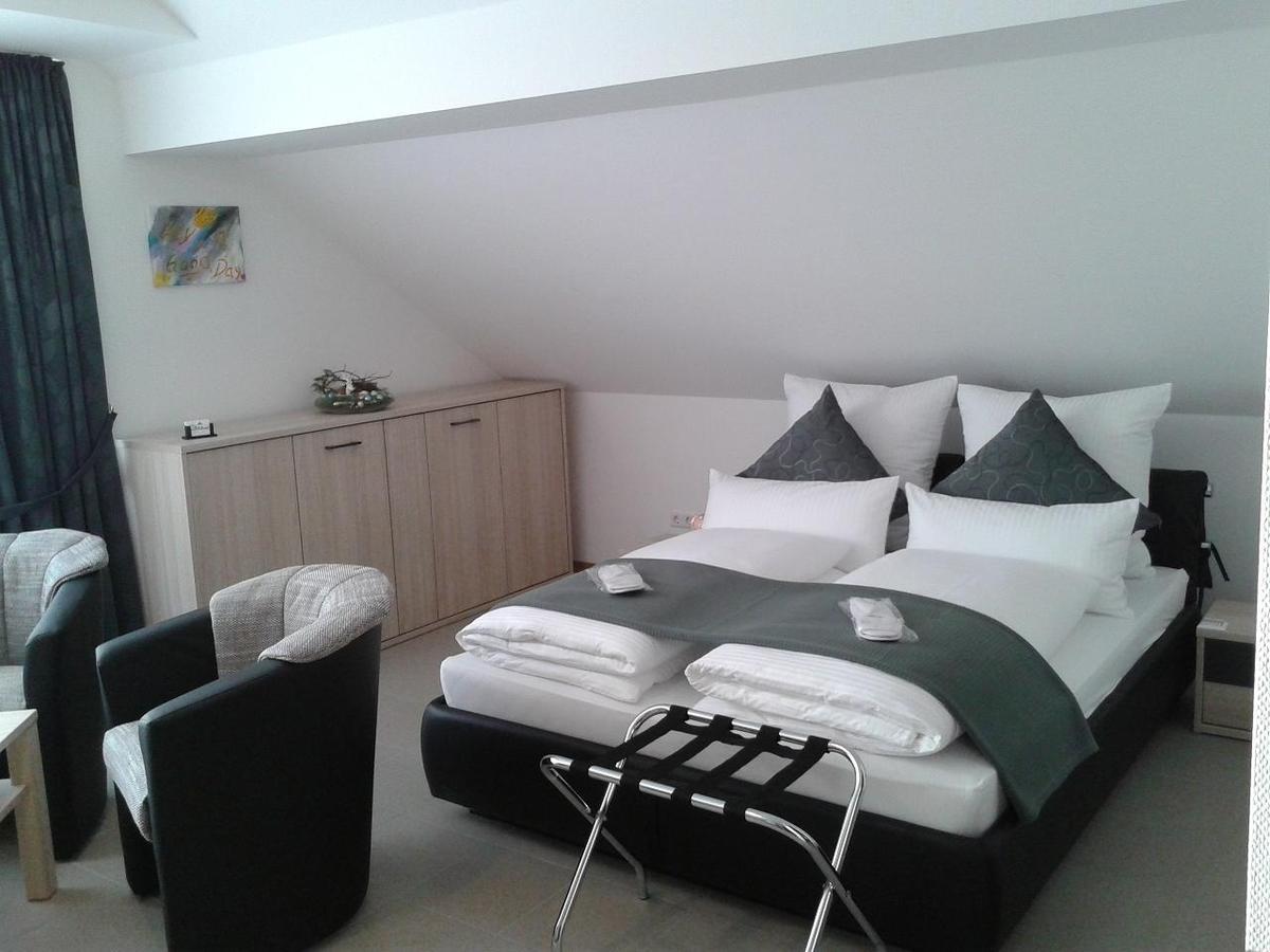 Dzt-Schwarzwaldhotel Garni Unterkirnach Номер фото